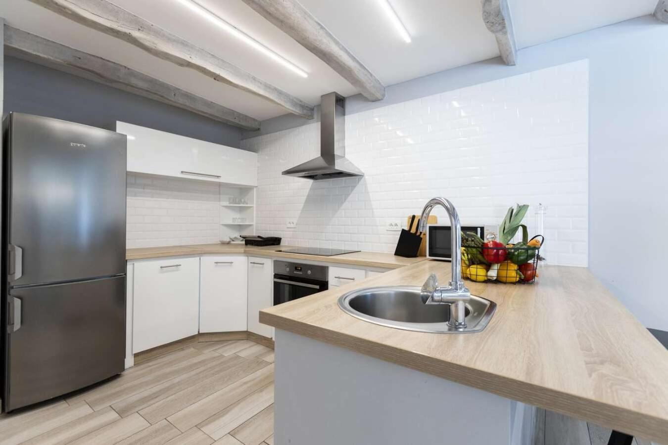 Villa Viscum In Central Istria For 8 Persons With Large Garden - Pet Friendly 파진 외부 사진