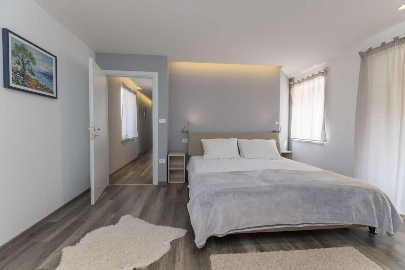 Villa Viscum In Central Istria For 8 Persons With Large Garden - Pet Friendly 파진 외부 사진