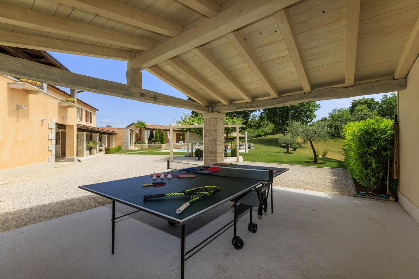 Villa Viscum In Central Istria For 8 Persons With Large Garden - Pet Friendly 파진 외부 사진